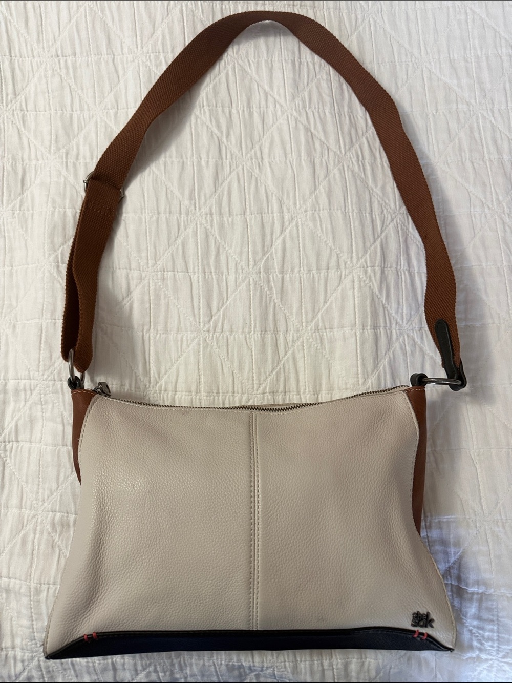 The Sak Women’s Neutral Leather Shoulder Bag with Brown Strap